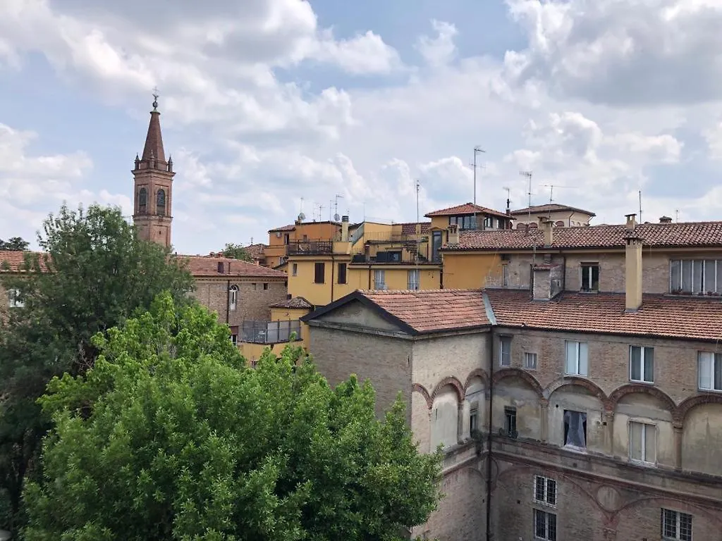 Charming Home Towers-Roofs View Bologna 0*,  Italy