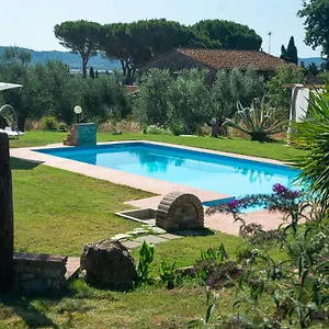 agriturismo-nero-del-debbione.it-tuscanyhotel.com/