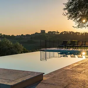 agriturismo-palazzo-massaini-cavarciano.it-tuscanyhotel.com/