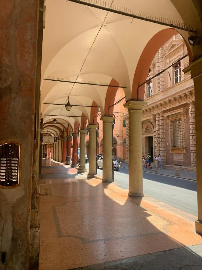 Charming Home Towers-Roofs View Bologna Apartment